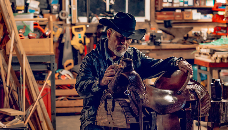 A Martinez in Christmas On The Range