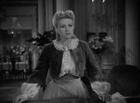 CLAIRE TREVOR AS MARY MCCLOUD DARK COMMAND (1940)
