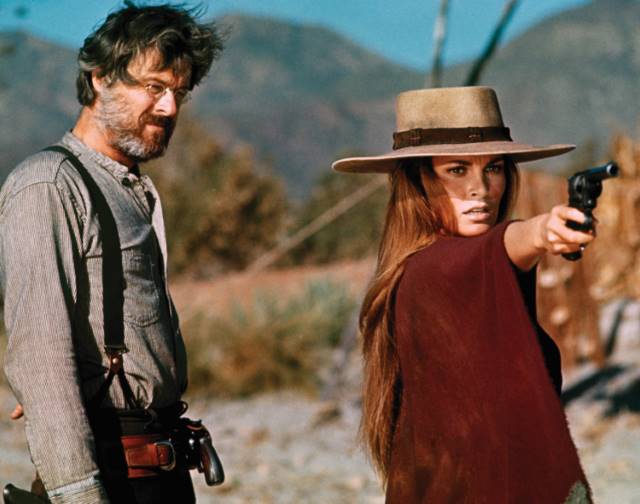 Raquel Welch in Hannie Caulder.