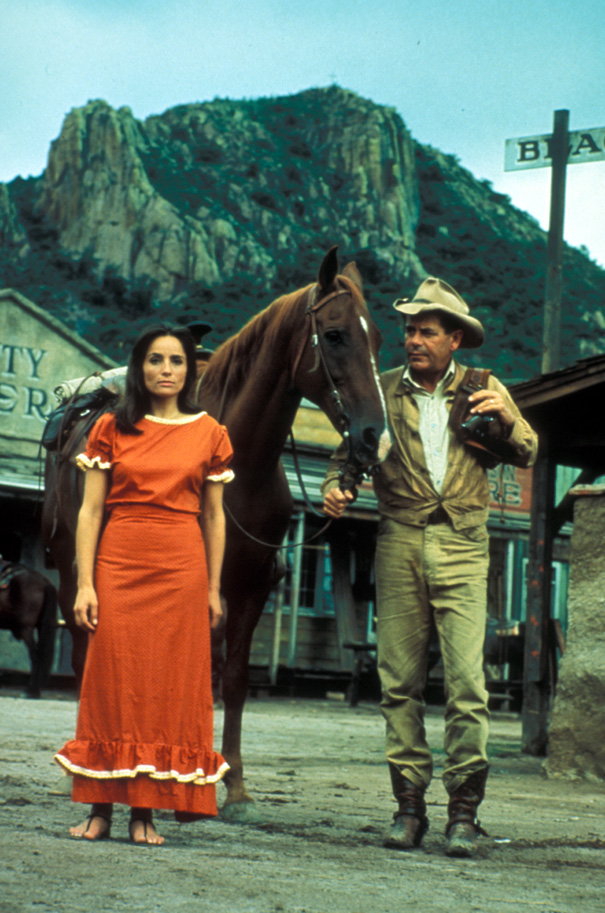 Glenn Ford in Day of the Evil Gun